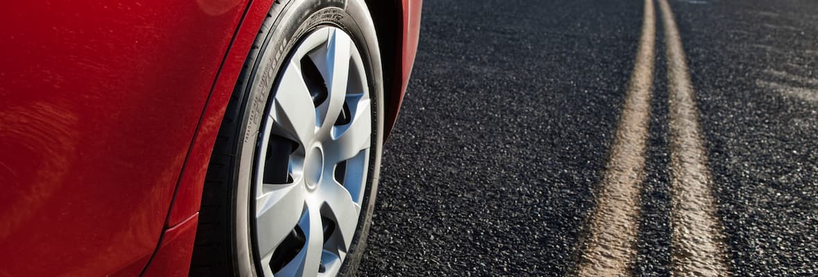 Changing a car tyre